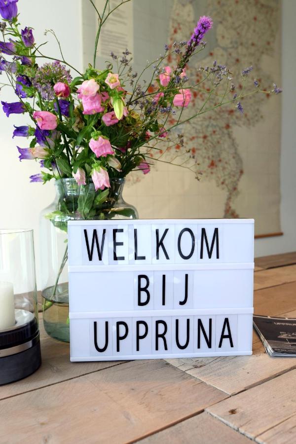 Slapen Bij Uppruna Chaam Exterior foto